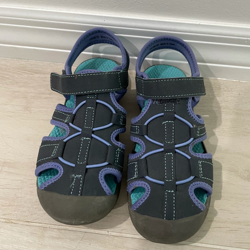 Kids outdoor sandal type shoes and good for water play too